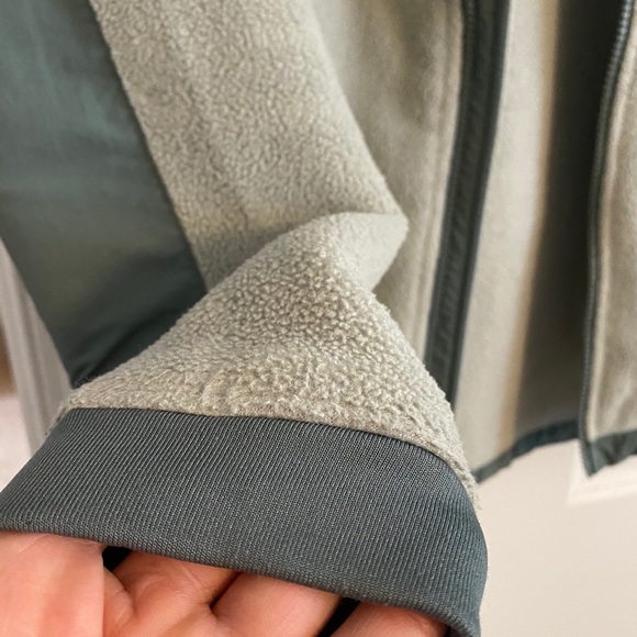 North Face Denali Womans Jacket, SM - Picture 4 of 6